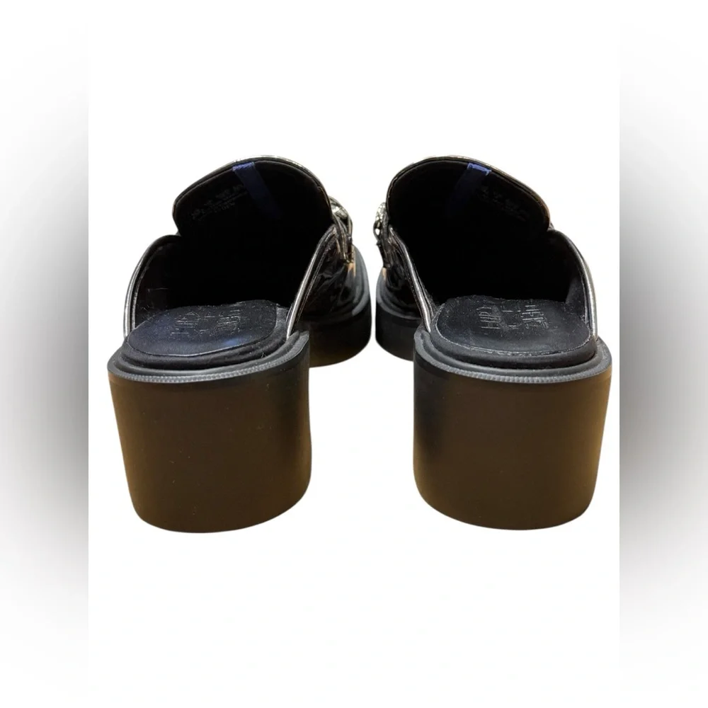 NWOT - Naturalizer Ayden Platform Mules with Chain Detail in Pewter Size 6.5 - Picture 3 of 9